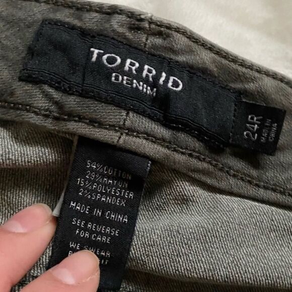 Torrid Ultra Skinny Jeans in Olive Wash - Picture 4 of 6